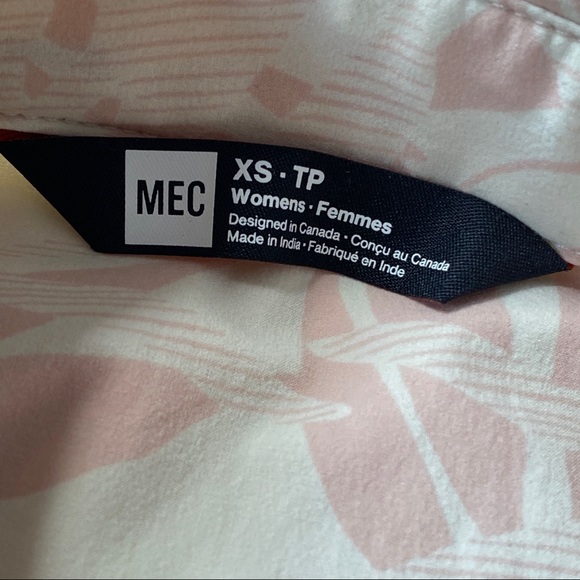 GIFTED to a Posher! MEC hiking shirt - Size XS - Picture 5 of 8
